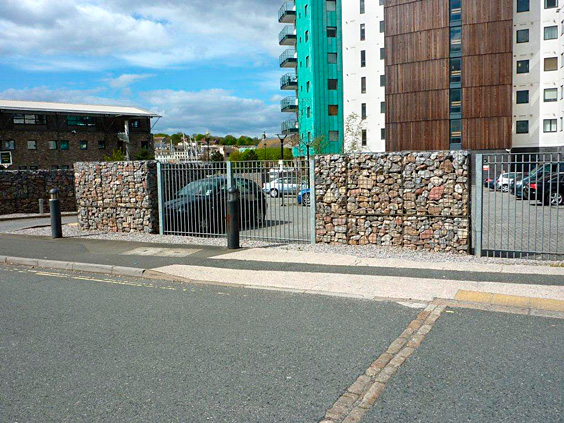 freestanding gabion wall