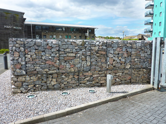 freestanding gabion wall