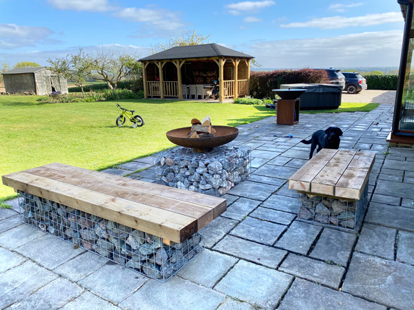 gabion-seating-and-firepit