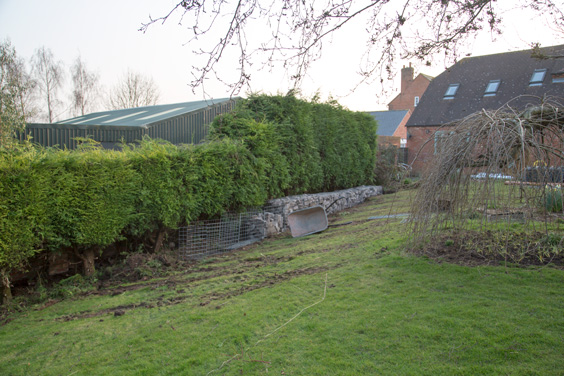 sloped-ground-to-be-levelled